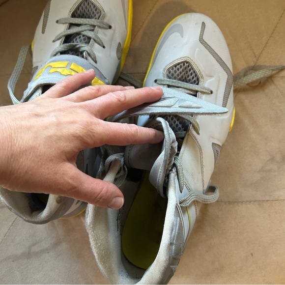 Nike LeBron Zoom Soldier Men’s 11.5 Yellow Sneakers - Picture 5 of 7